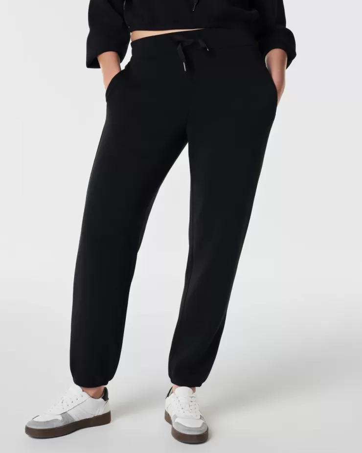 AirEssentials Jogger Pant In Very >SPANX Hot
