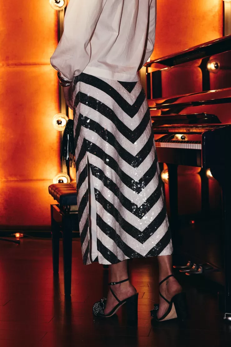Augusta Skirt In >LOVE THE LABEL New