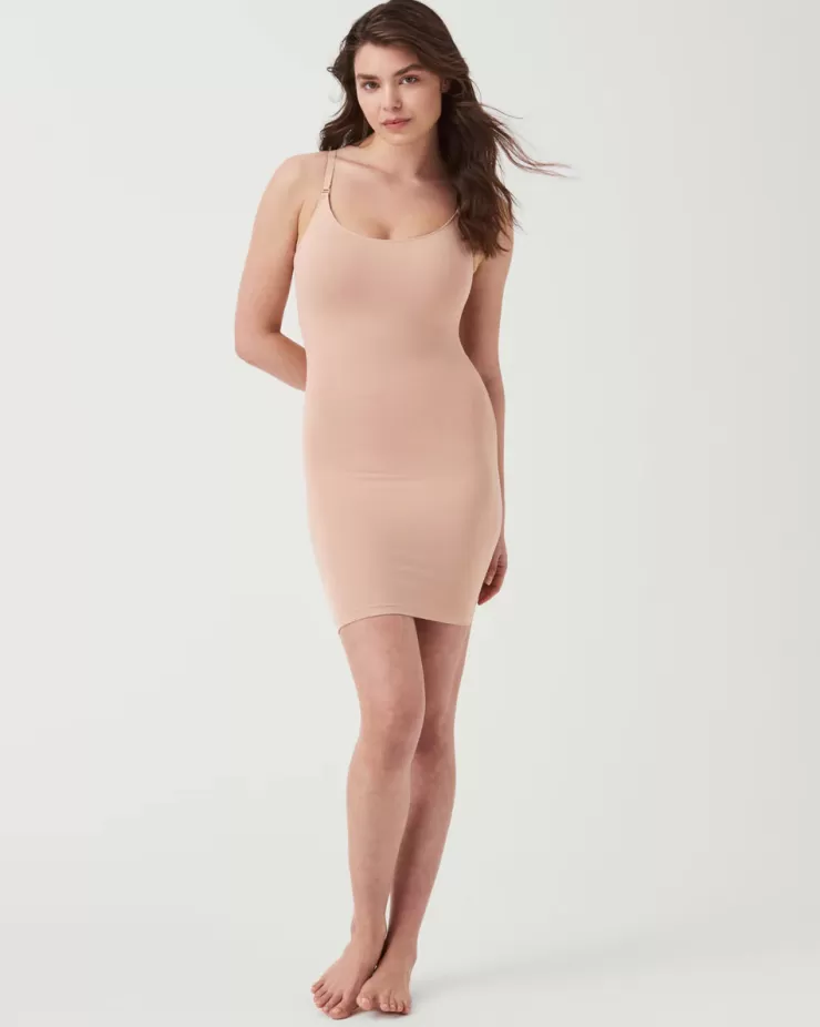 Socialight Smoothing Slip In >SPANX New
